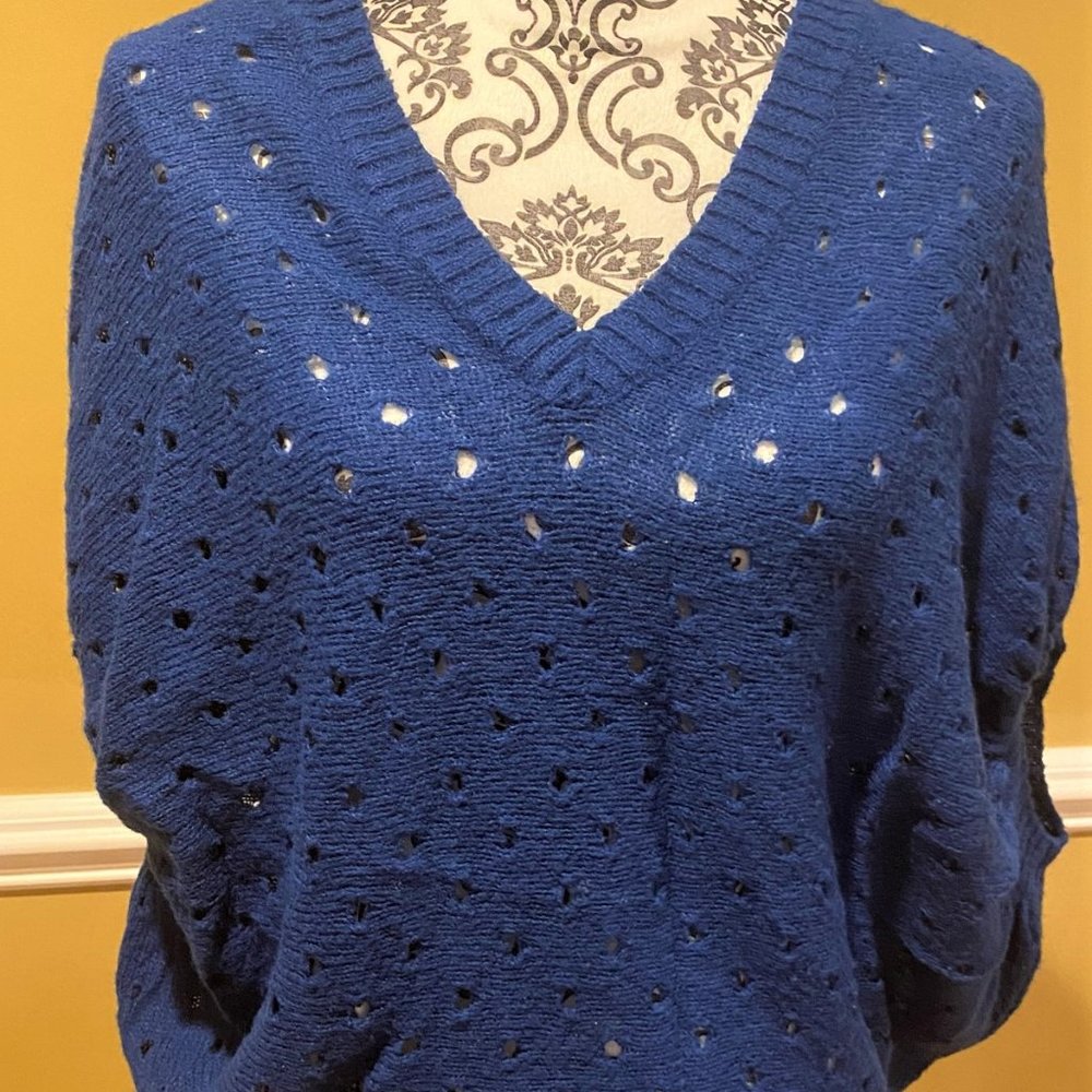 Jessica Simpson Dolman Sleeve Poncho , Blue XS
